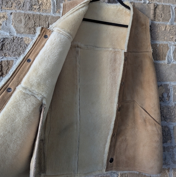 VTG 1960s Bergdorf Goodman Shearling Snap Front Long Line Vest - Picture 8 of 10